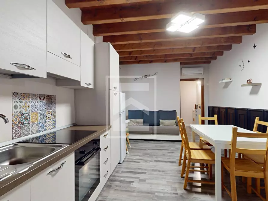 Immagine 24 di Casa semindipendente in vendita  in Località Varone 3 a Desenzano Del Garda