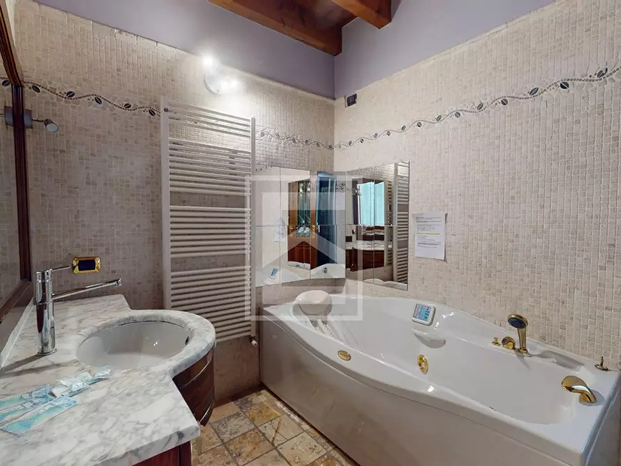 Immagine 28 di Casa semindipendente in vendita  in Località Varone 3 a Desenzano Del Garda