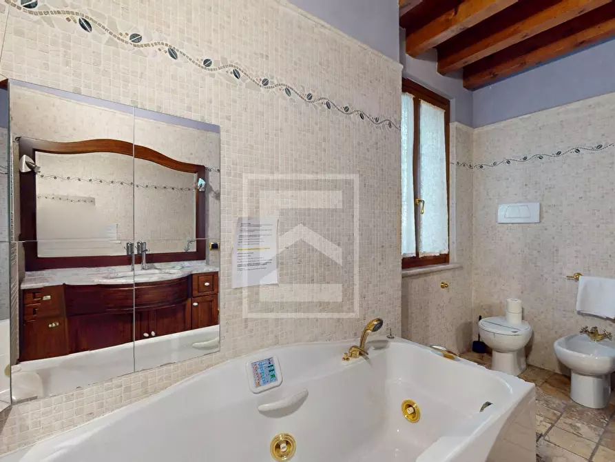 Immagine 29 di Casa semindipendente in vendita  in Località Varone 3 a Desenzano Del Garda