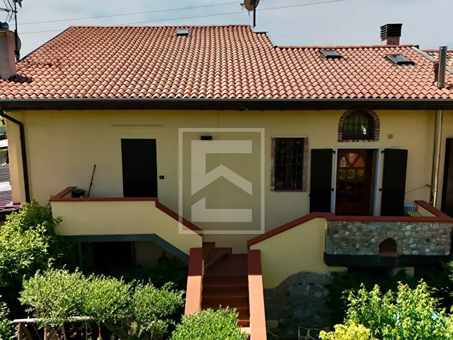 Immagine 6 di Casa semindipendente in vendita  in Località Varone 3 a Desenzano Del Garda