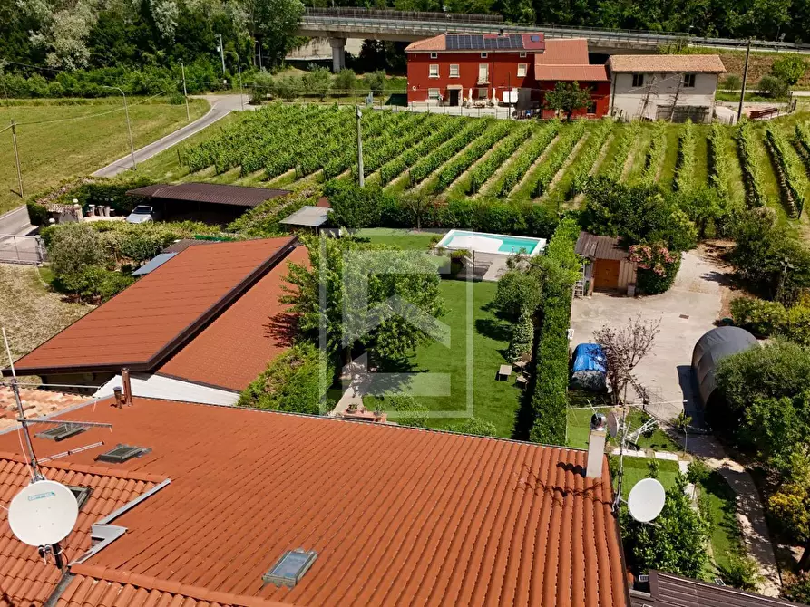 Immagine 37 di Casa semindipendente in vendita  in Località Varone 3 a Desenzano Del Garda