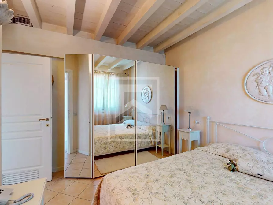 Immagine 23 di Appartamento in vendita  in Località Sermana 1 a Peschiera Del Garda