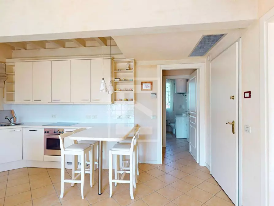 Immagine 13 di Appartamento in vendita  in Località Sermana 1 a Peschiera Del Garda