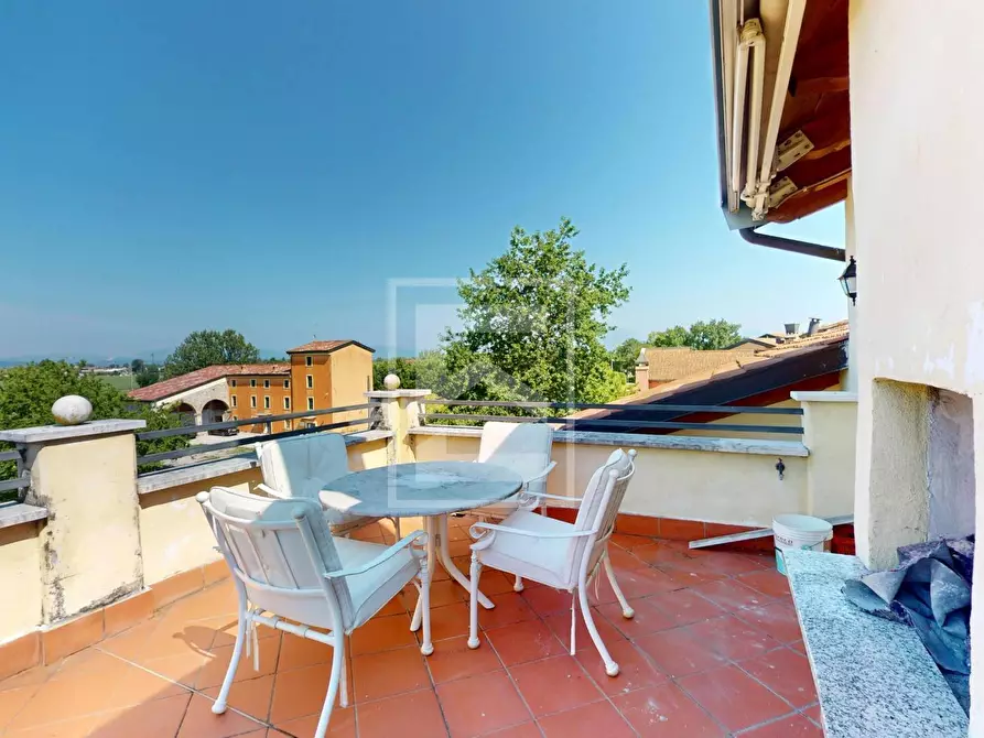 Immagine 32 di Appartamento in vendita  in Località Sermana 1 a Peschiera Del Garda