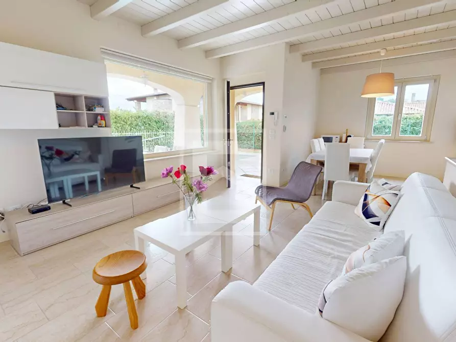 Immagine 4 di Villa in vendita  in VIA GAZZOLO 6B a Calvagese Della Riviera