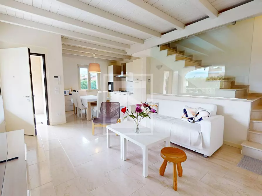 Immagine 5 di Villa in vendita  in VIA GAZZOLO 6B a Calvagese Della Riviera