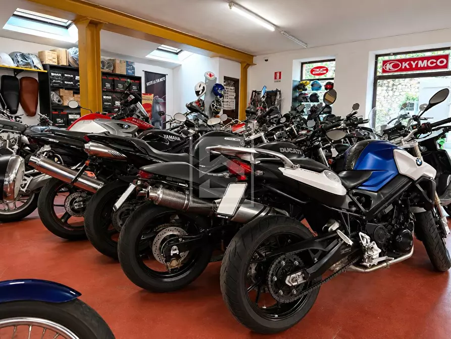 Immagine 10 di Attività commerciale in vendita  in Via Brunati 56 a Salò