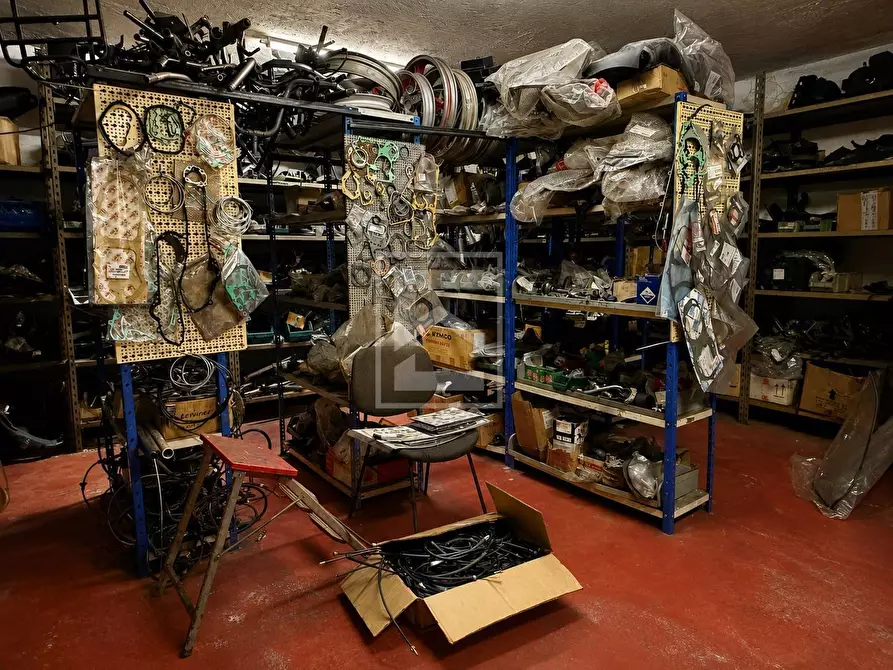 Immagine 28 di Attività commerciale in vendita  in Via Brunati 56 a Salò