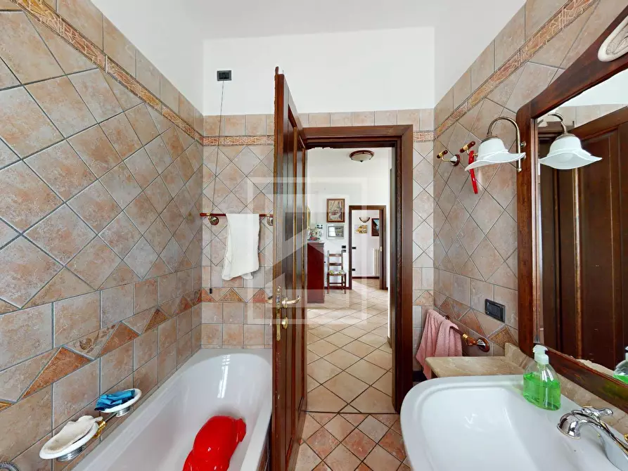 Immagine 42 di Villa in vendita  in via Rio D'Avigo 8 a Calvagese Della Riviera