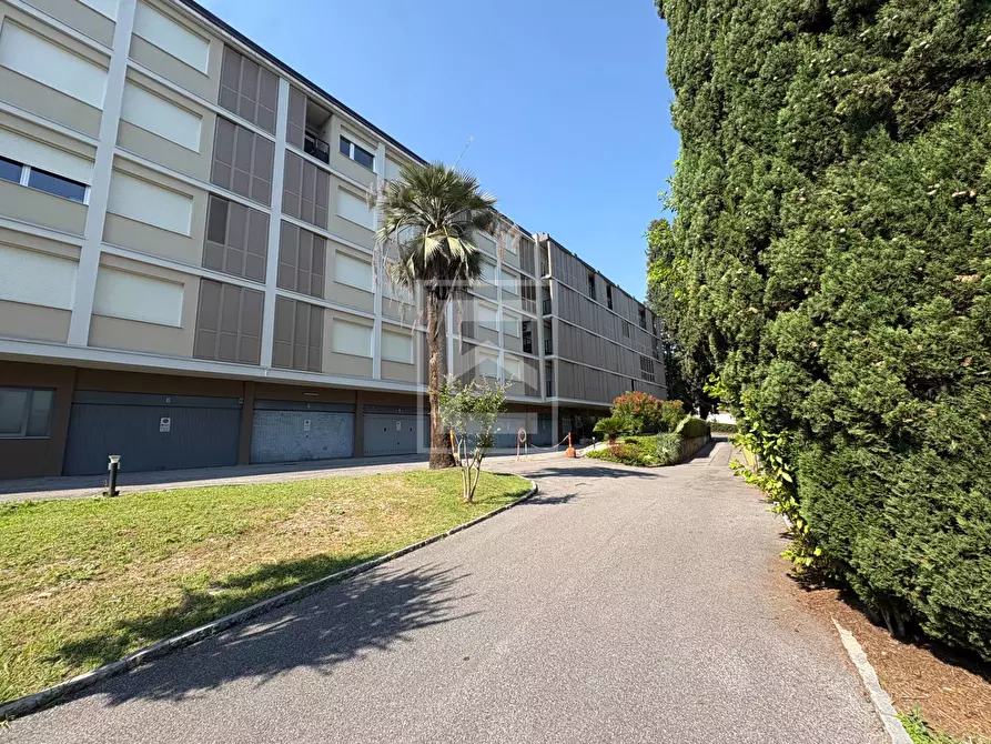Immagine 14 di Appartamento in vendita  in VIA VITTORIALE 11 a Gardone Riviera