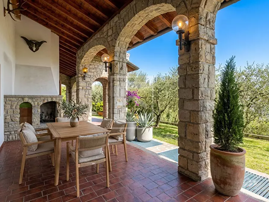 Immagine 4 di Villa in vendita  in VIA PERGOLA 36 a Calvagese Della Riviera