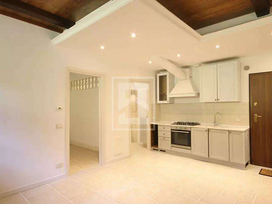 Immagine 1 di Appartamento in vendita  in VIA VITTORIALE 11 a Gardone Riviera