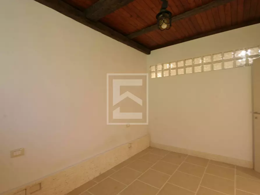Immagine 8 di Appartamento in vendita  in VIA VITTORIALE 11 a Gardone Riviera