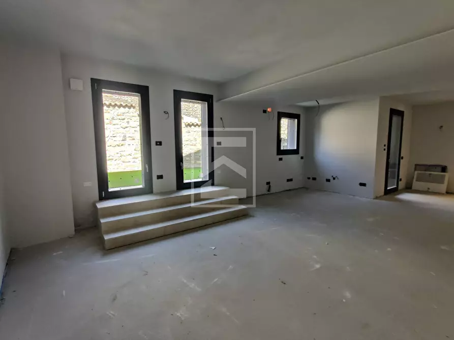 Immagine 3 di Appartamento in vendita  in vai iv novembre a Polpenazze Del Garda
