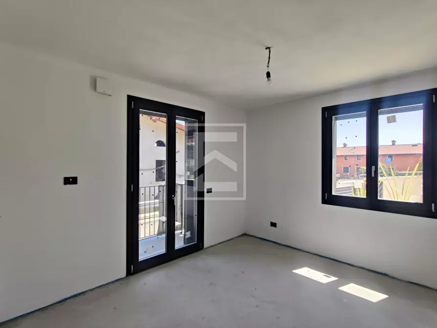 Immagine 5 di Appartamento in vendita  in vai iv novembre a Polpenazze Del Garda