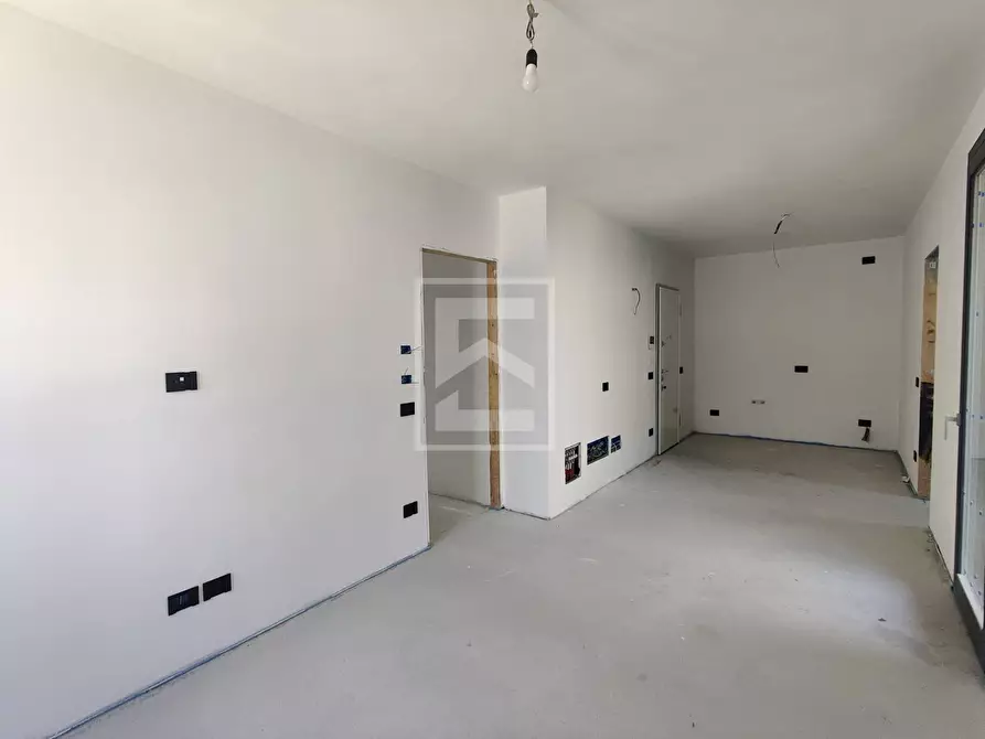 Immagine 9 di Appartamento in vendita  in vai iv novembre a Polpenazze Del Garda
