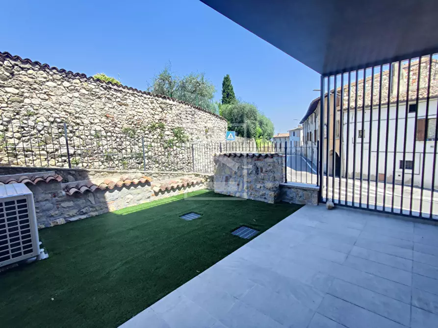 Immagine 15 di Appartamento in vendita  in vai iv novembre a Polpenazze Del Garda