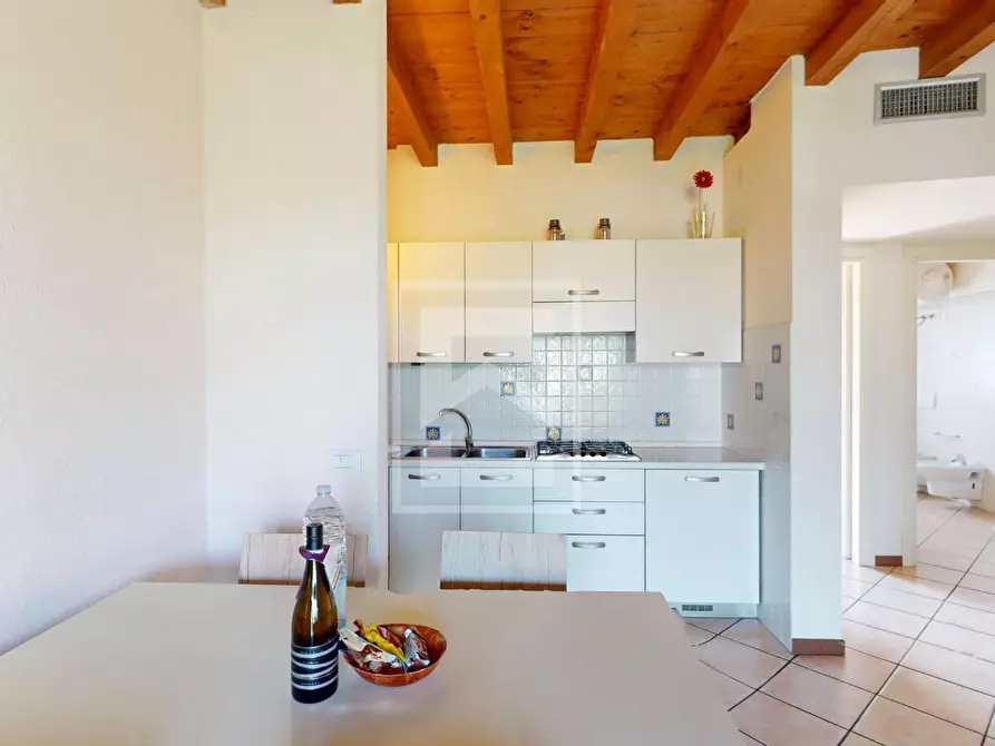 Immagine 4 di Appartamento in vendita  in Località Sermana 1 a Peschiera Del Garda