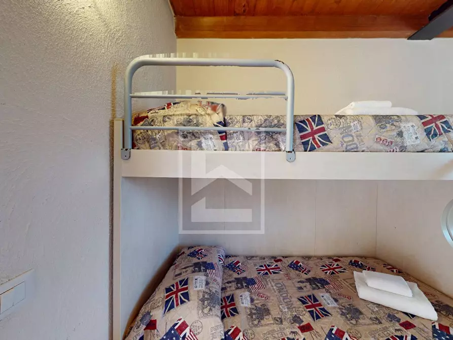 Immagine 13 di Appartamento in vendita  in Località Sermana 1 a Peschiera Del Garda