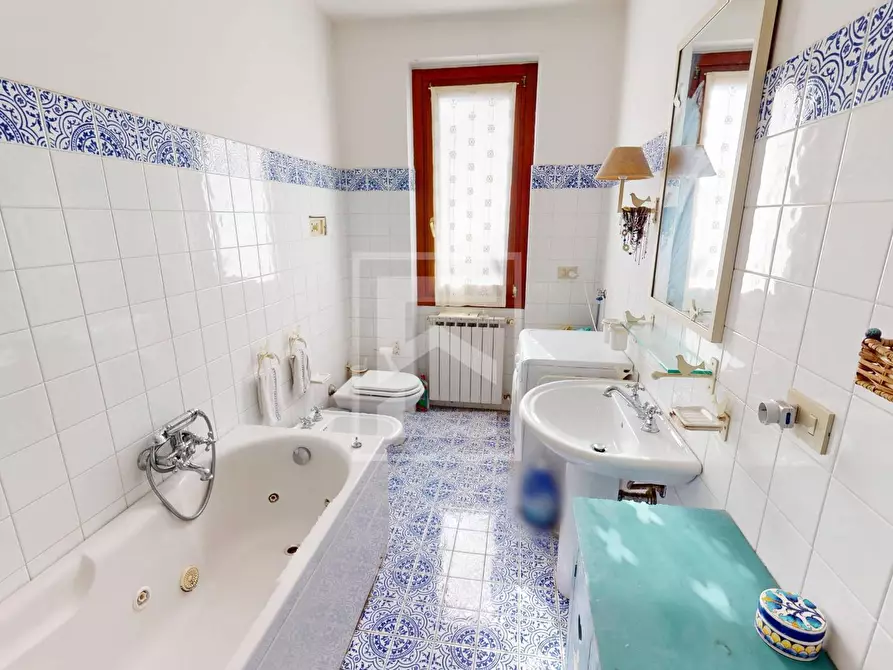 Immagine 15 di Casa semindipendente in vendita  in VIA VALLETTE 1 a San Felice Del Benaco