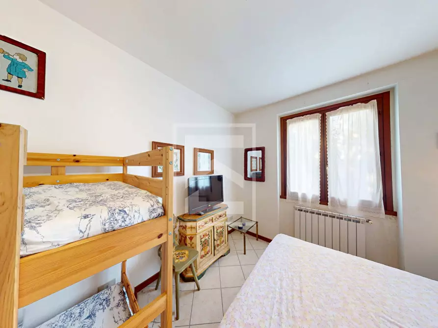 Immagine 17 di Casa semindipendente in vendita  in VIA VALLETTE 1 a San Felice Del Benaco