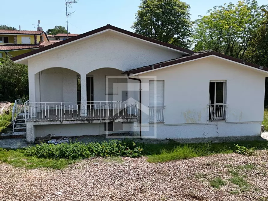 Immagine 6 di Villa in vendita  in via alpini 3 a Calvagese Della Riviera