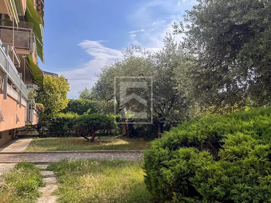 Immagine 6 di Appartamento in vendita  in via SARCA 9 a Desenzano Del Garda