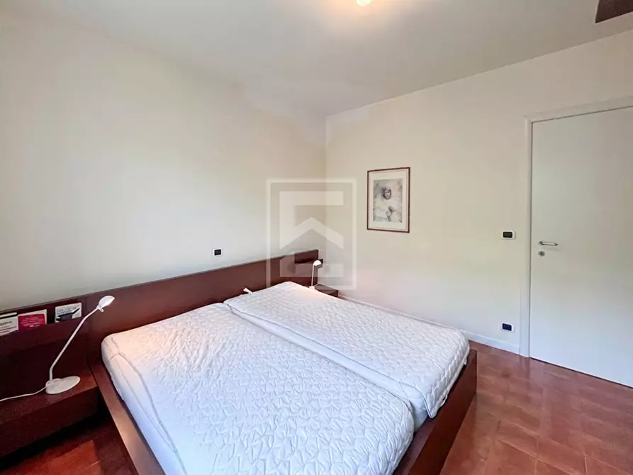 Immagine 23 di Villa in vendita  in via bosca 38 a Lazise