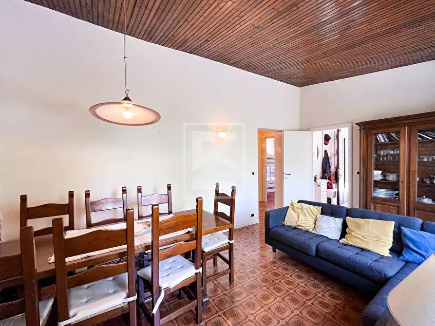 Immagine 11 di Villa in vendita  in via bosca 38 a Lazise