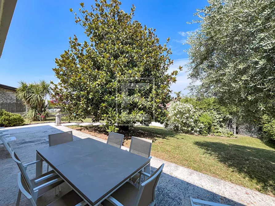 Immagine 16 di Villa in vendita  in via bosca 38 a Lazise