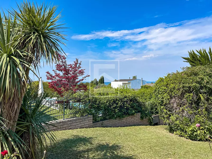 Immagine 18 di Villa in vendita  in via bosca 38 a Lazise