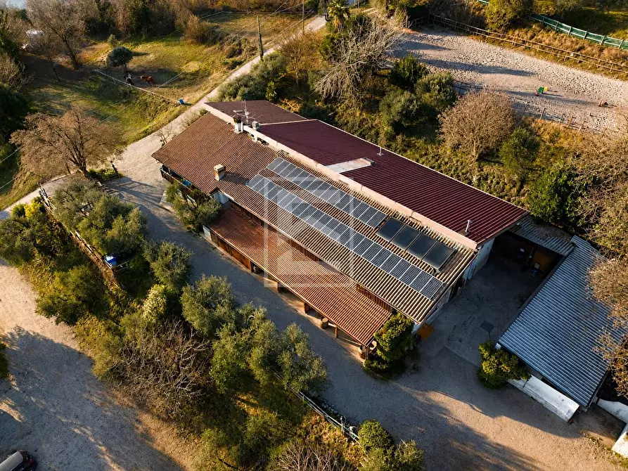 Immagine 3 di Agriturismo in vendita  in Via Castello 10 a Toscolano-Maderno
