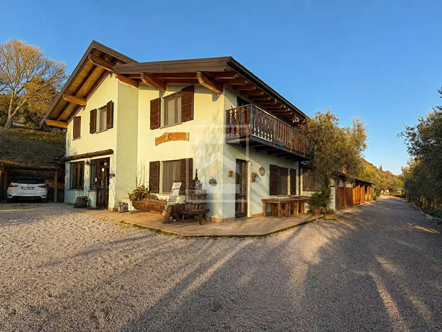 Immagine 6 di Agriturismo in vendita  in Via Castello 10 a Toscolano-Maderno