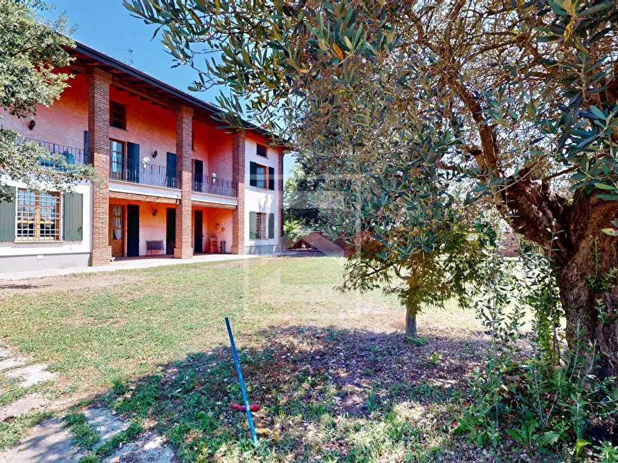 Immagine 4 di Rustico / casale in vendita  in Via Cesare Battisti a Roccafranca