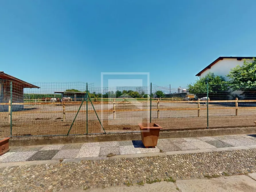 Immagine 59 di Rustico / casale in vendita  in Via Cesare Battisti a Roccafranca