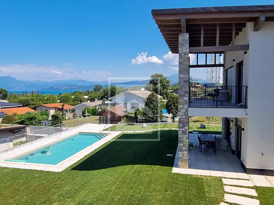 Immagine 44 di Villa in vendita  a Lazise