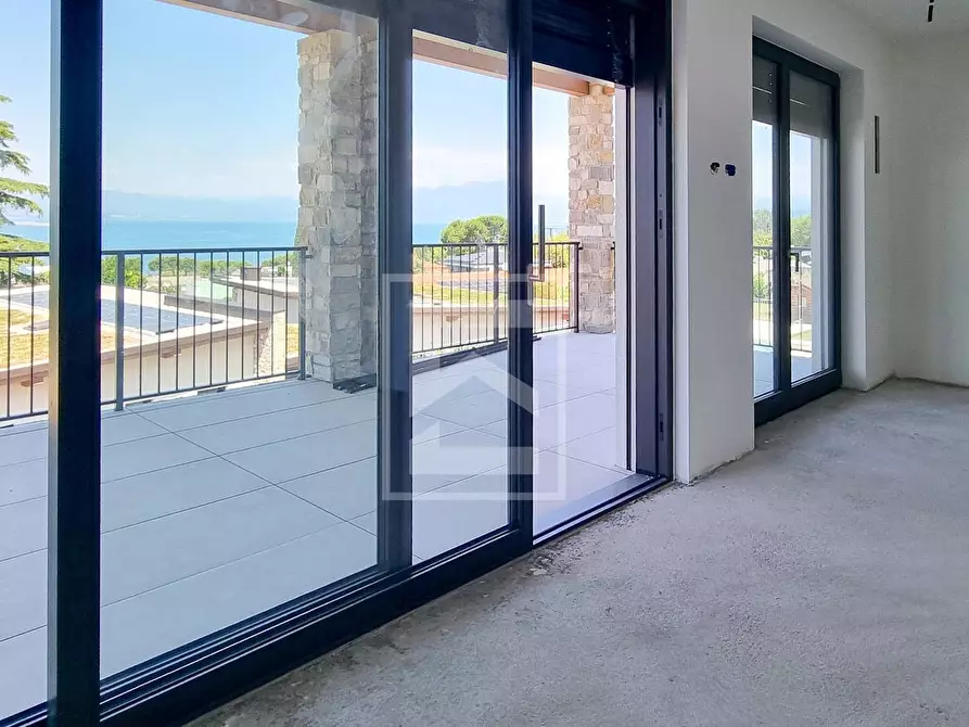 Immagine 48 di Villa in vendita  a Lazise