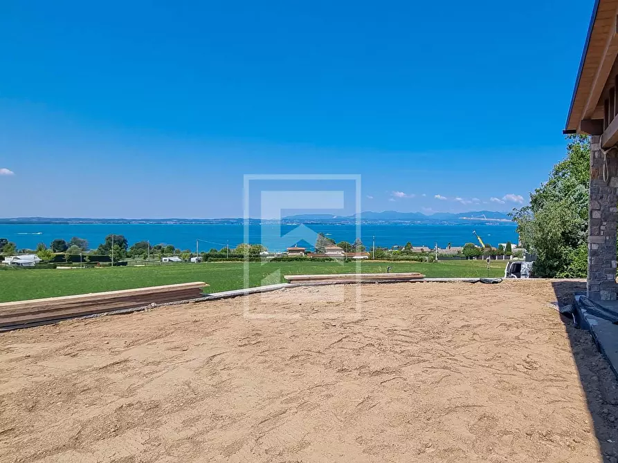 Immagine 7 di Villa in vendita  a Lazise
