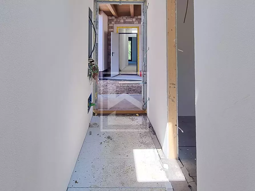 Immagine 38 di Villa in vendita  a Lazise