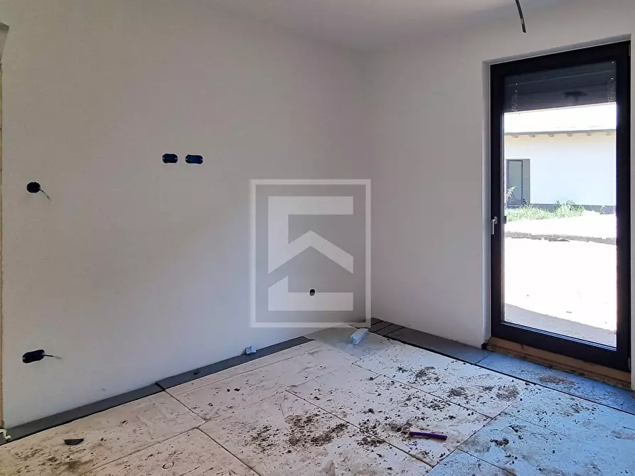 Immagine 43 di Villa in vendita  a Lazise