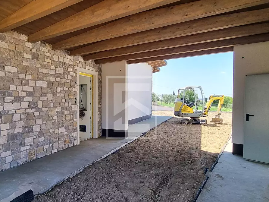 Immagine 23 di Villa in vendita  a Lazise