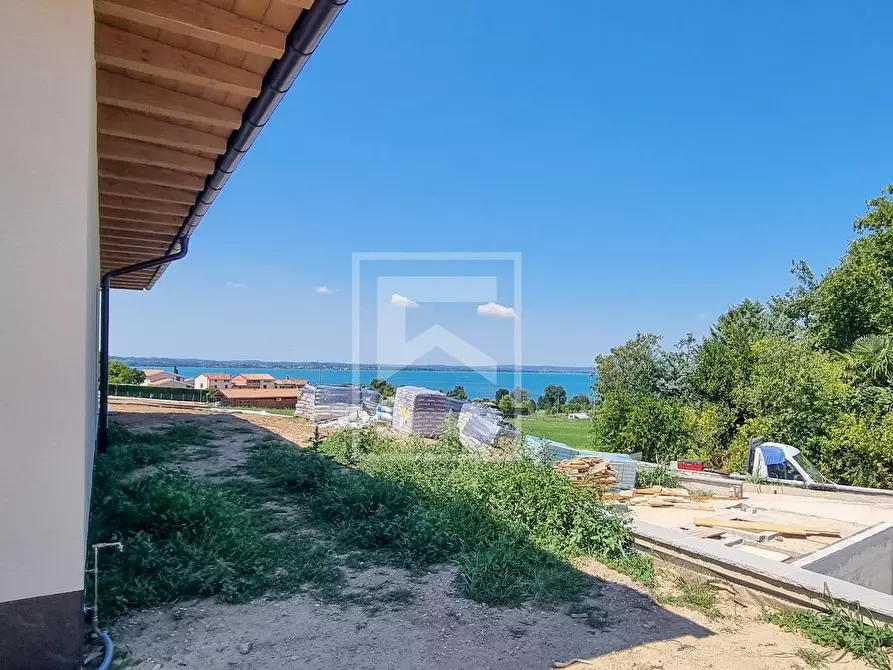 Immagine 25 di Villa in vendita  a Lazise