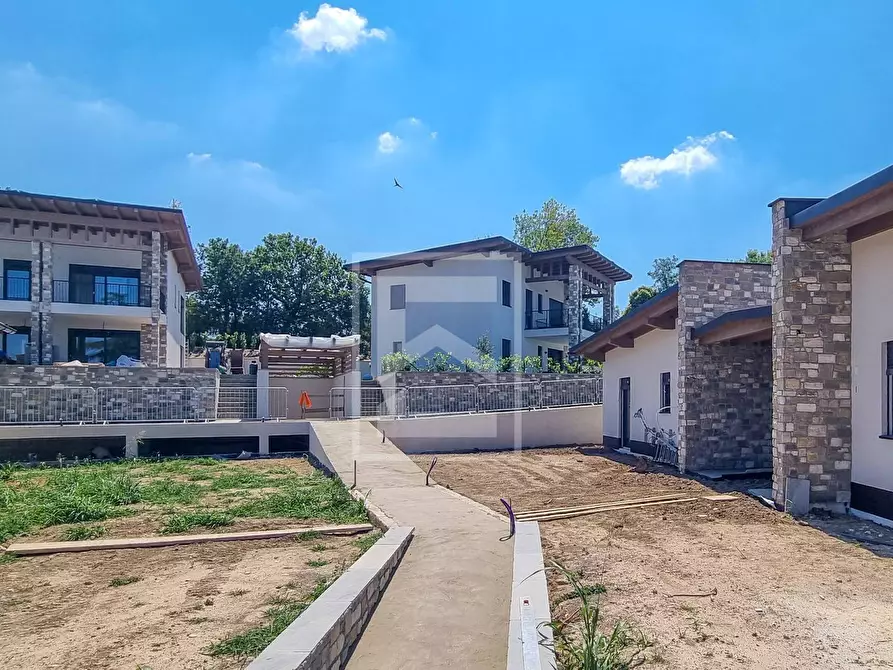 Immagine 21 di Villa in vendita  a Lazise