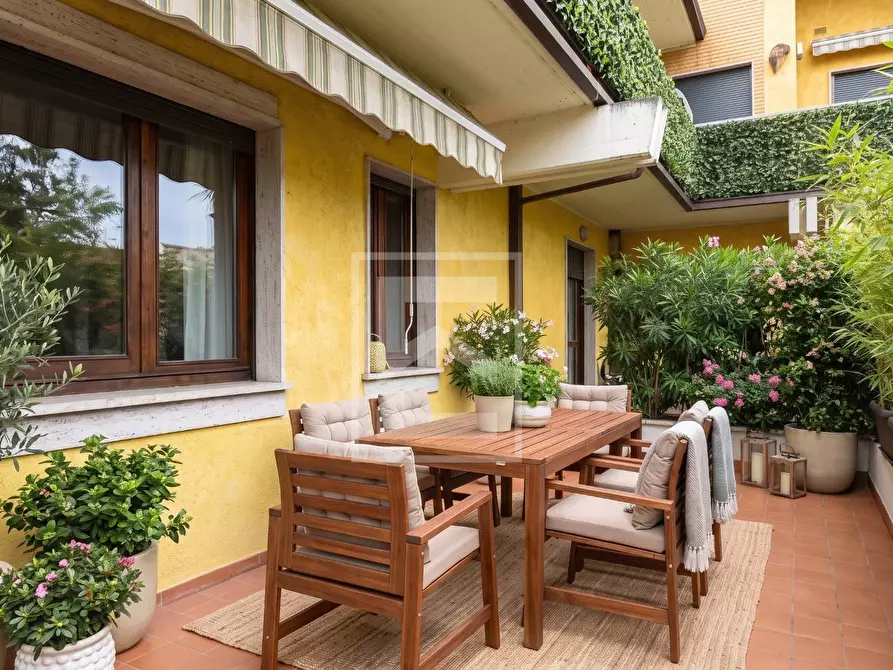 Immagine 1 di Appartamento in vendita  in VIA SAN MARTINO DELLA BATTAGLIA a Sirmione