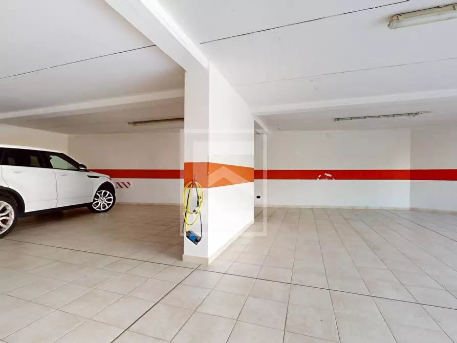 Immagine 40 di Appartamento in vendita  in via Madonna a Calvagese Della Riviera