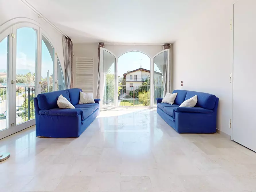 Immagine 2 di Appartamento in vendita  in via Madonna a Calvagese Della Riviera
