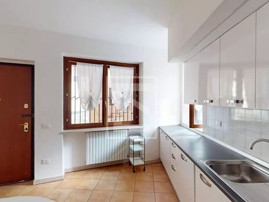 Immagine 5 di Appartamento in vendita  in via XXV Aprile 7 a Calvagese Della Riviera
