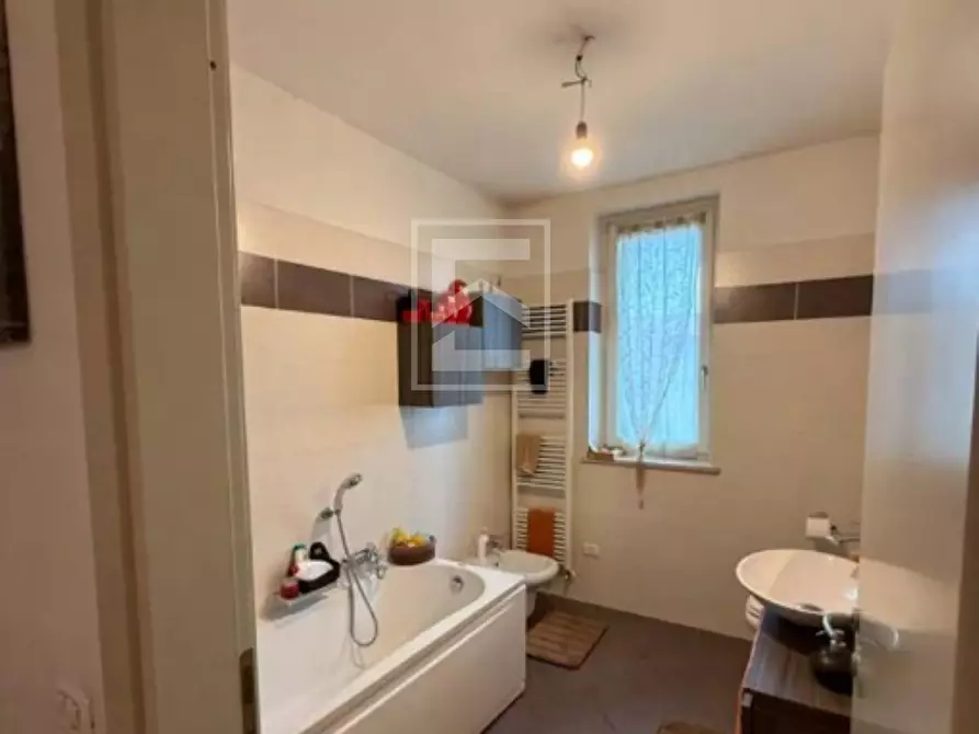 Immagine 6 di Casa semindipendente in vendita  in Via Francia SNC a Desenzano Del Garda