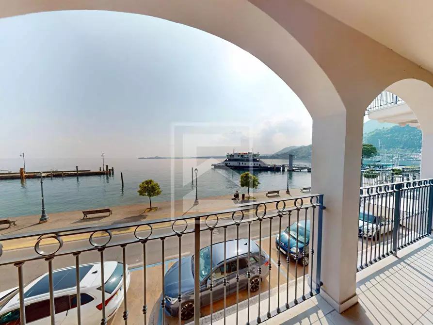 Immagine 11 di Appartamento in vendita  in LUNGOLAGO ZANARDELLI 70 a Toscolano-Maderno
