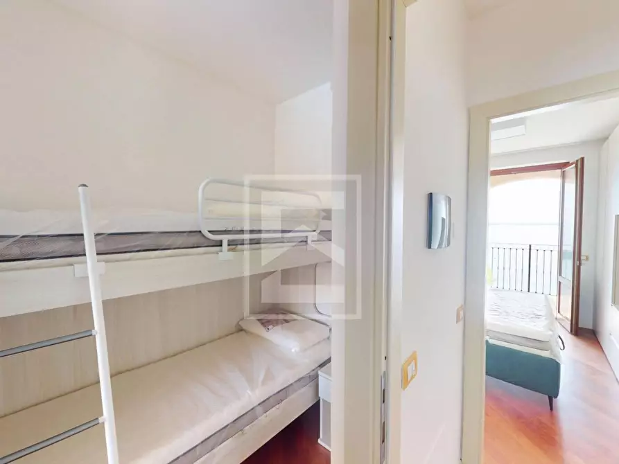 Immagine 18 di Appartamento in vendita  in LUNGOLAGO ZANARDELLI 70 a Toscolano-Maderno